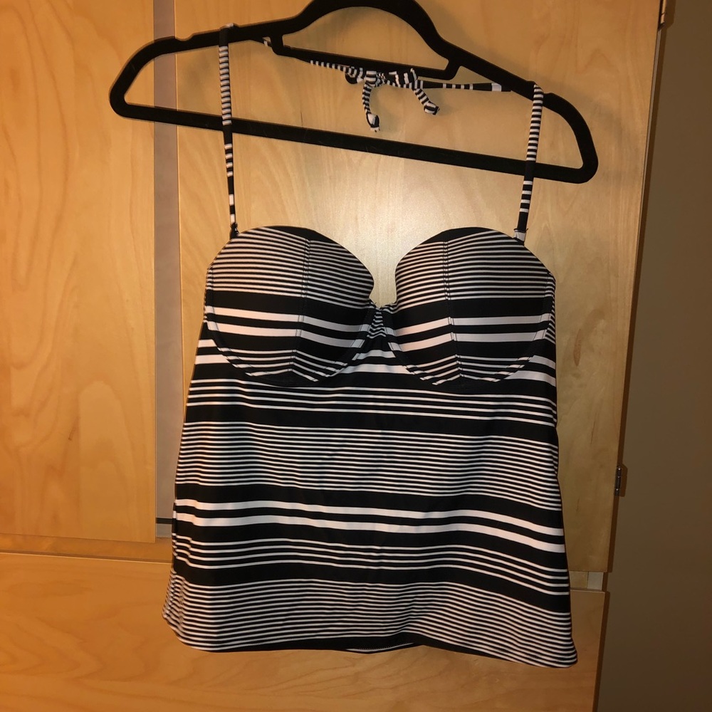 NWT Old Navy Halter Swim Top